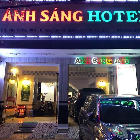 芹苴 Khach San Anh Sang酒店 外观 照片